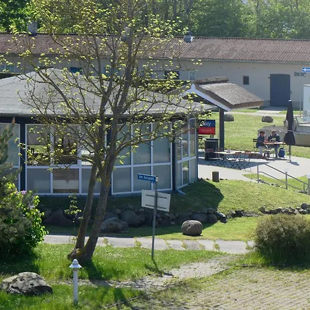 Am Gutspark Drankse Sonnenstrahl * Dranske